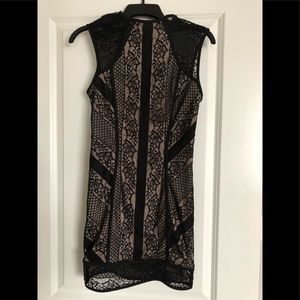 Lace bodycon dress